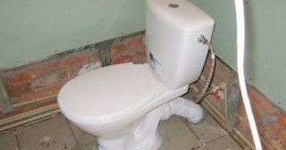 Установка приставного унитаза в Балашихе - монтаж и подключение, СантехДомБлш от 5263 рублей